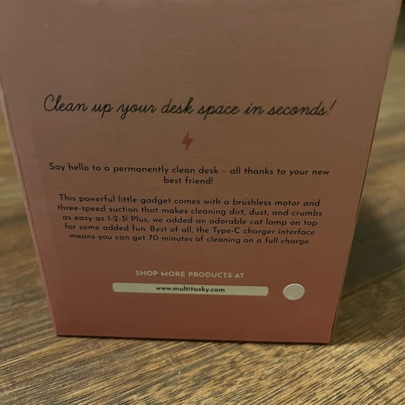 kitty keyboard vacuum cleaner NIB - Picture 2 of 2